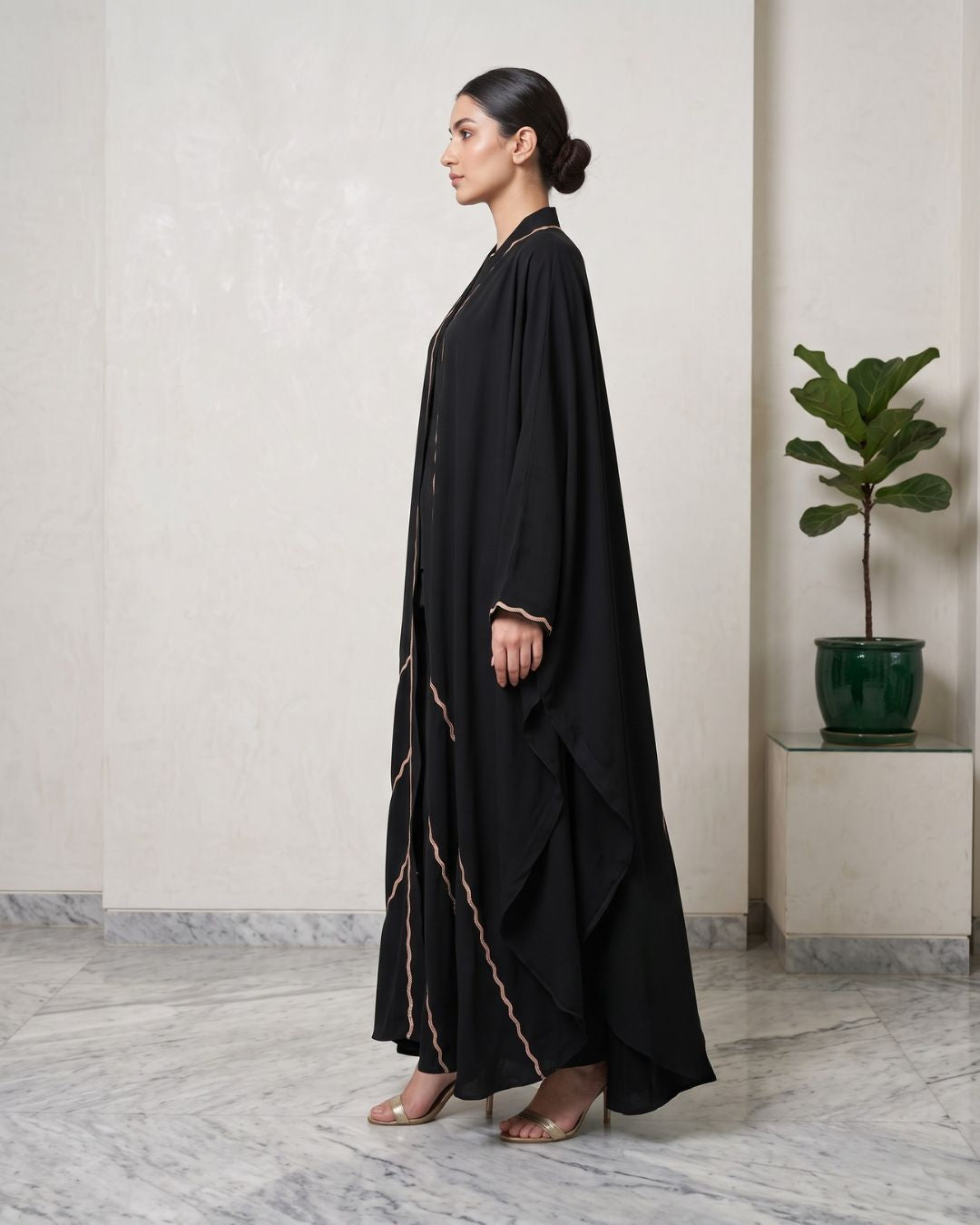 Premium Black Arabian Abaya with Beige Wave Trim